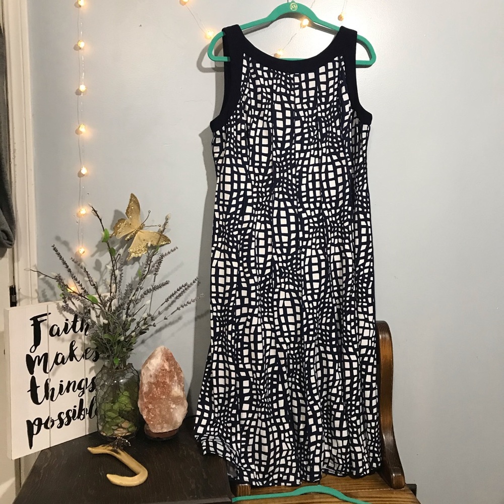 Perceptions New York size XL navy and white dress